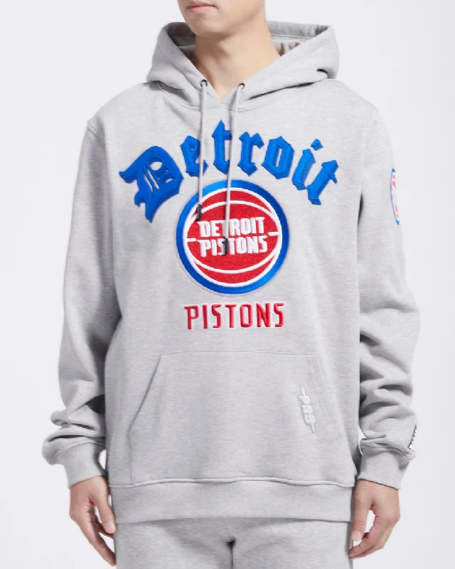 NBA DETROIT PISTONS OLD ENGLISH MEN'S PO HOODIE (HEATHER GREY)